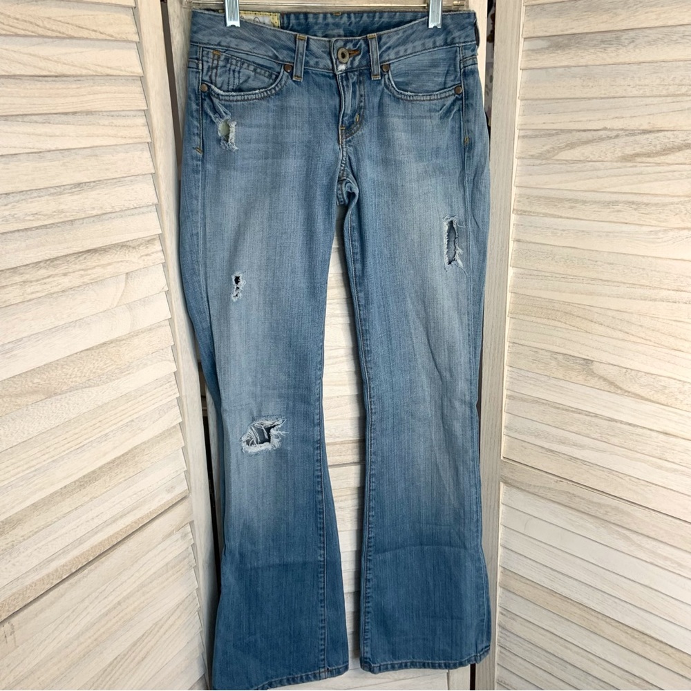 Vintage Three Girls by Fossil Rare Light Wash Distressed Boot Cut Denim Jeans 25